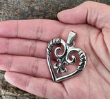 Anhänger 151 Herz mit Fleur-de-Lis - Edelstahl