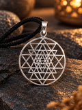 Sri Yantra 131 mit Schlangenkette - Silber