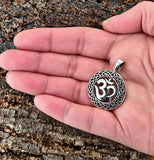 Om / Aum 189 mit Schlangenkette - Silber