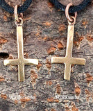 Anhänger 22 Kreuz - Bronze