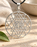 Sri Yantra 131 mit Schlangenkette - Silber