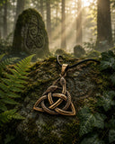 Anhänger 198 Triquetra mit Schlangen - Bronze