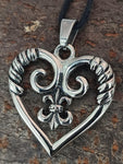 Anhänger 151 Herz mit Fleur-de-Lis - Edelstahl