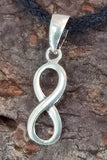 Unendlichkeitszeichen 187 mit Schlangenkette - Silber