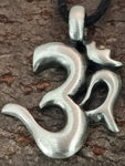 Anhänger 63 Om / Aum - Zinn