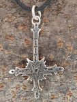 Kreuz 134 mit Schlangenkette - Silber