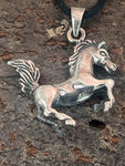 Pferd 06 mit Schlangenkette - Silber