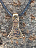 Anhänger 33 Axt - Bronze
