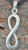 Unendlichkeitszeichen 258 mit Schlangenkette - Silber