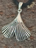 Ginkgo-Blatt 261 mit Schlangenkette - Silber