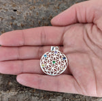 Anhänger 420 Blume des Lebens mit Chakra Steinen - Silber