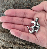Anhänger 63 Om / Aum - Zinn