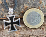 Eisernes Kreuz 39 mit Schlangenkette - Silber