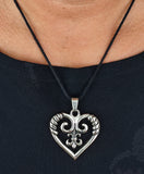 Herz mit Fleur-de-Lis 151 mit Panzerkette - Edelstahl